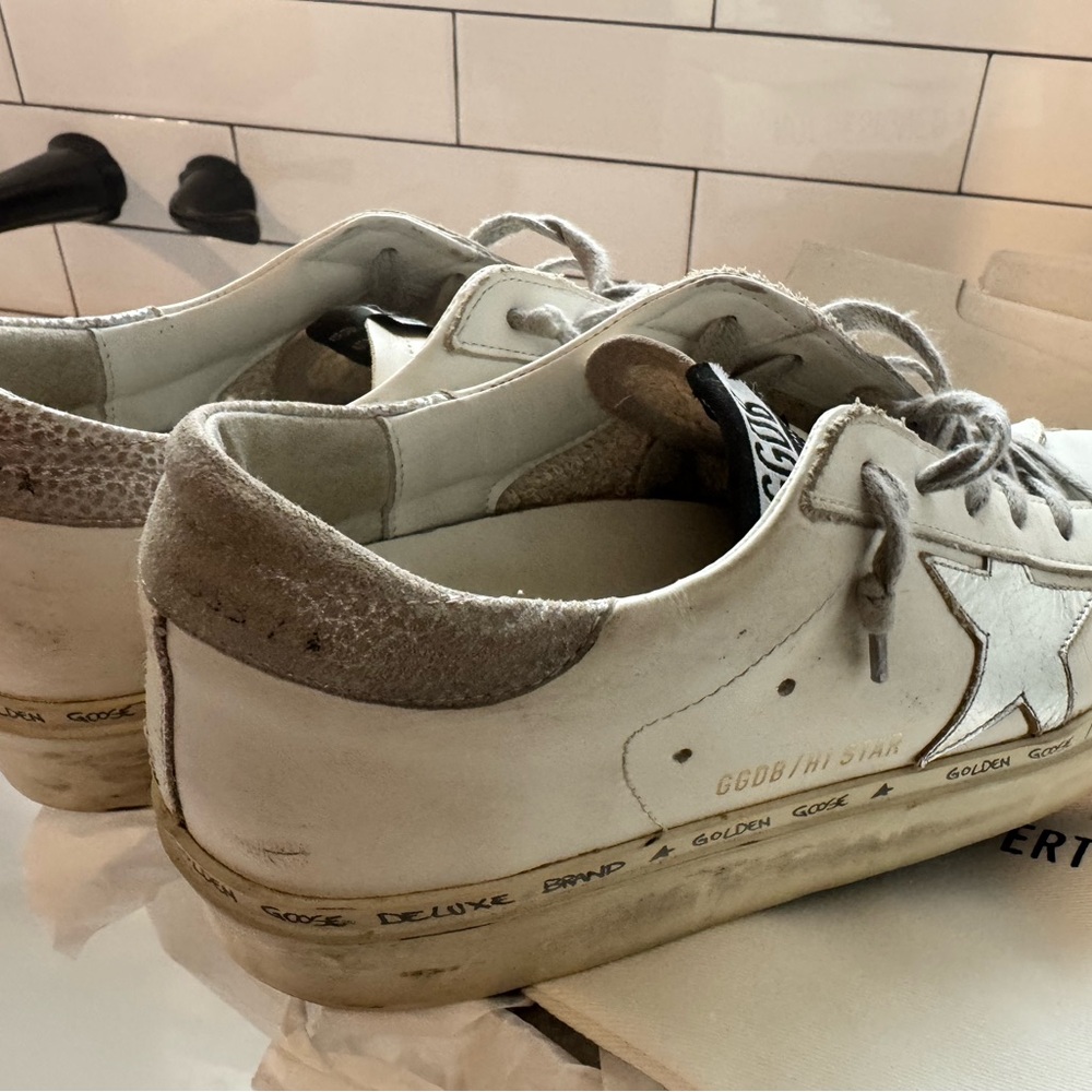 Golden Goose Sneakers with Star Accent - Picture 5 of 8